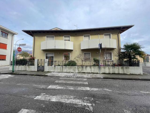 Appartamento in vendita a Buja, Friuli-Venezia Giulia