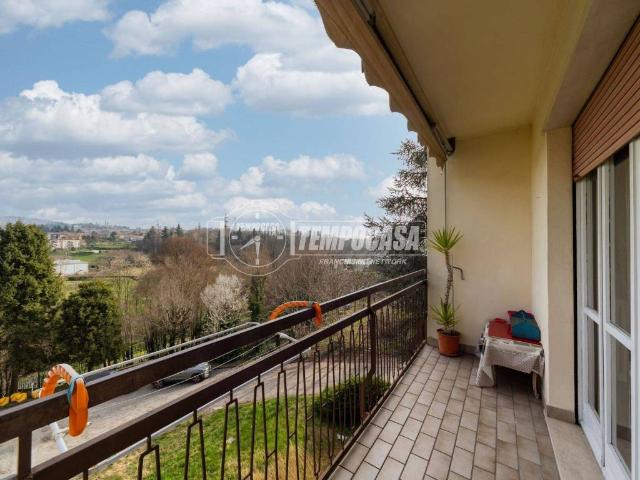 Appartamento in vendita a Bulciago, Lombardia