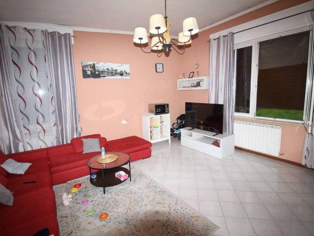 Appartamento in vendita a Bulciago, Lombardia