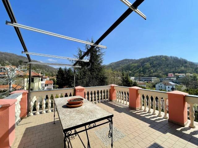 Appartamento in vendita a Busalla, Liguria