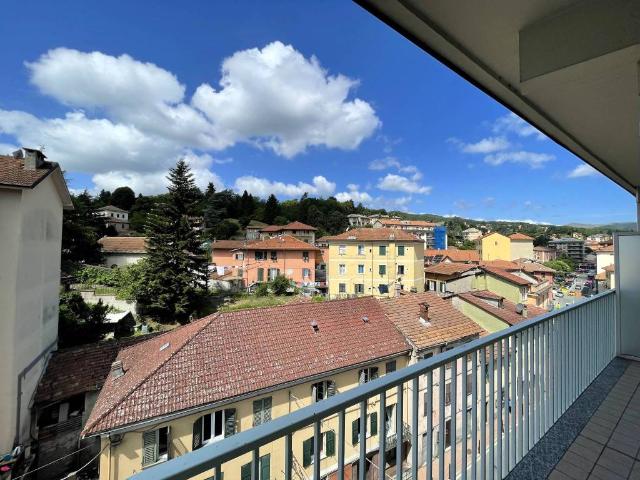Appartamento in vendita a Busalla, Liguria