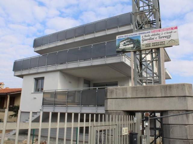 Appartamento in vendita a Busnago, Lombardia