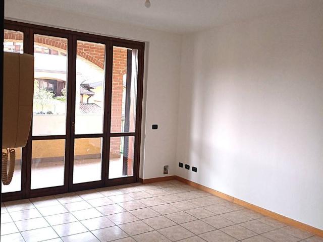 Appartamento in vendita a Busnago, Lombardia
