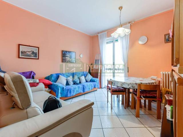 Appartamento in vendita a Busnago, Lombardia