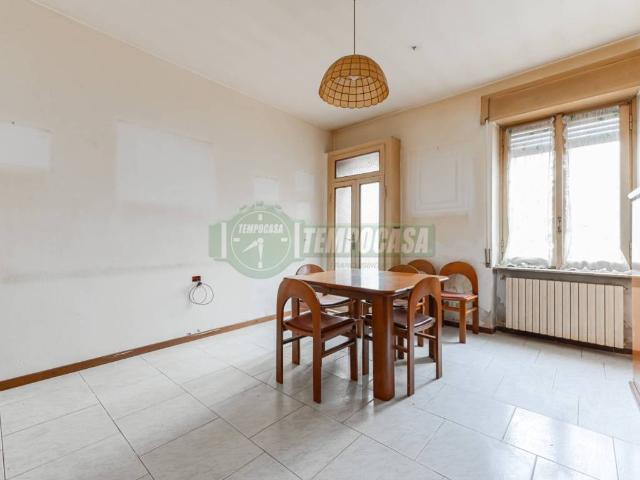 Appartamento in vendita a Busnago, Lombardia