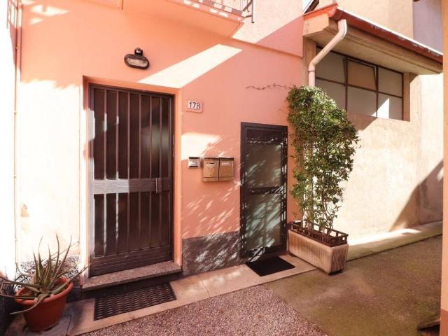 Appartamento in vendita a Busnago, Lombardia