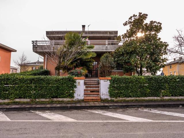 Appartamento in vendita a Busseto, Reggio Emilia