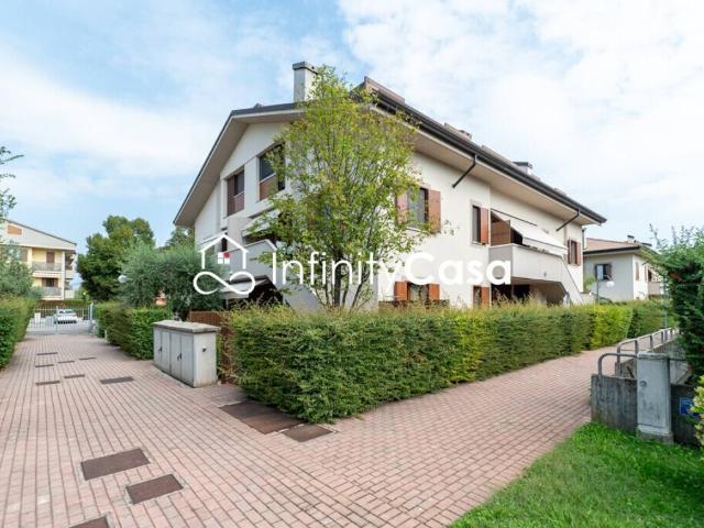 Appartamento in vendita a Bussolengo, Verona
