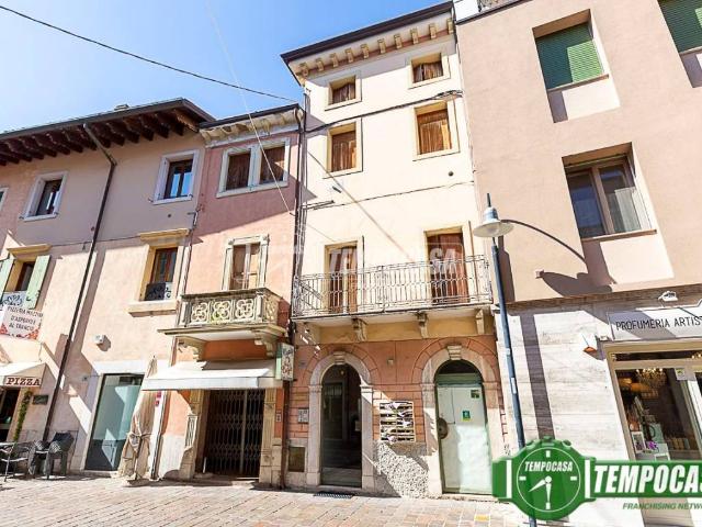 Appartamento in vendita a Bussolengo, Veneto