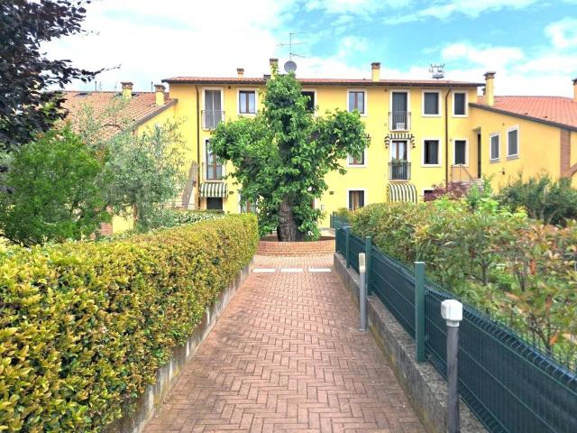 Appartamento in vendita a Bussolengo, Veneto