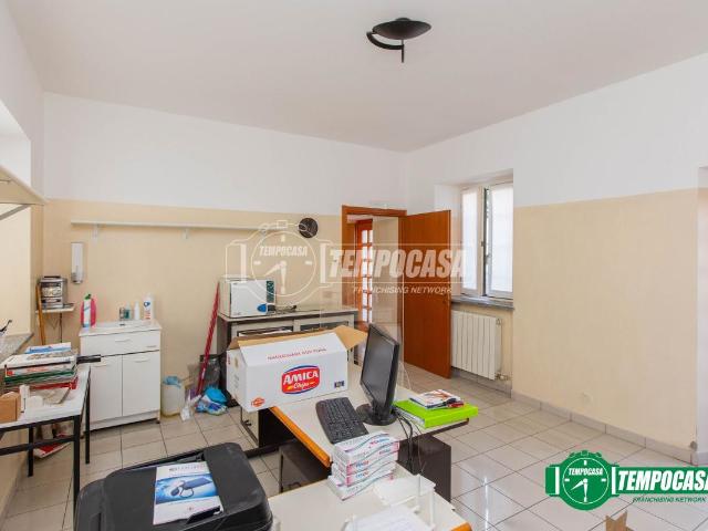 Appartamento in vendita a Busto Arsizio, Lombardia