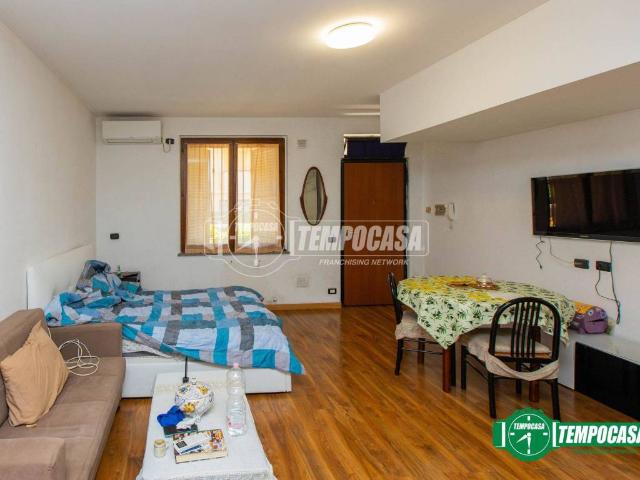 Appartamento in vendita a Cascina Brughetto, Busto Arsizio