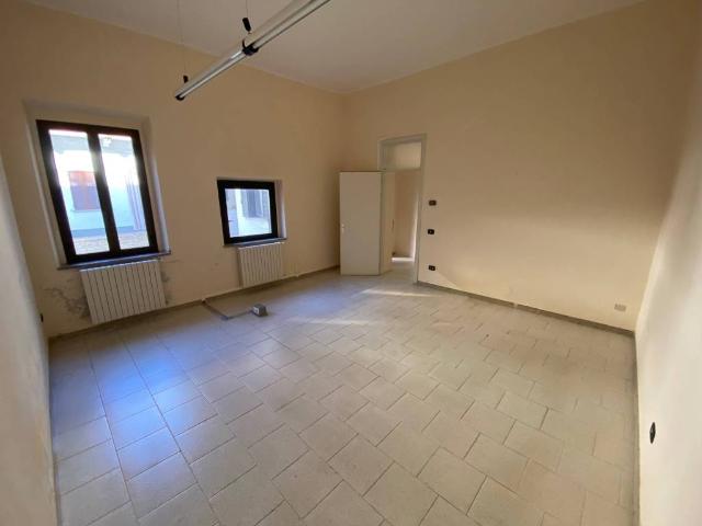 Appartamento in vendita a Busto Arsizio, Lombardia