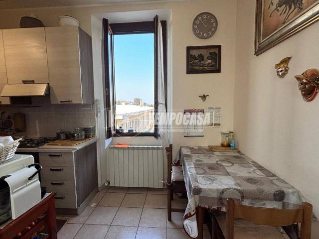 Appartamento in vendita a Busto Arsizio, Lombardia