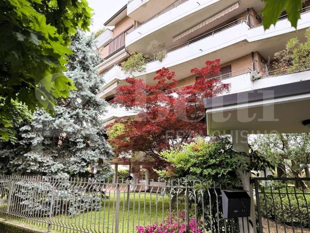 Appartamento in vendita a Busto Arsizio, Lombardia