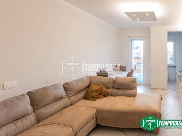 Appartamento in vendita a Busto Arsizio, Lombardia