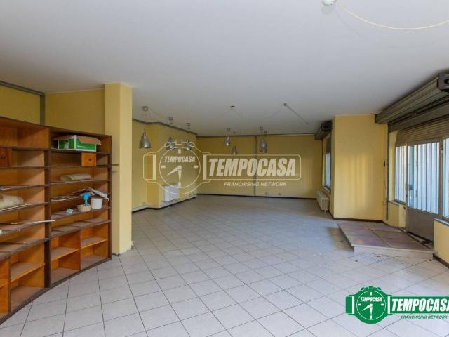 Appartamento in vendita a Busto Arsizio, Lombardia