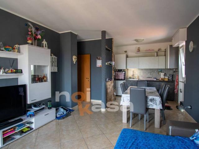 Appartamento in vendita a Magnago, Lombardia