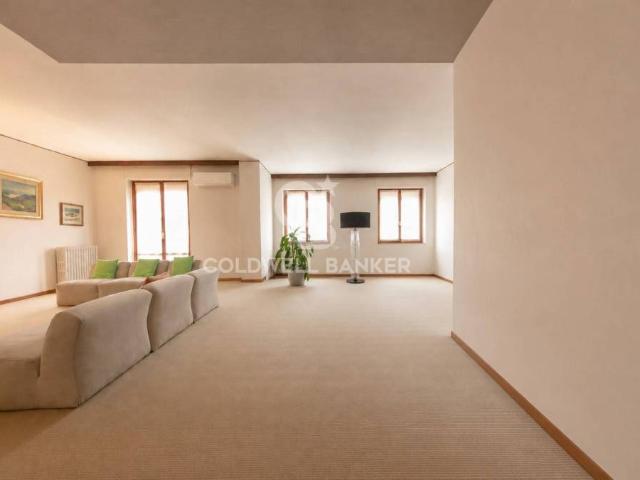 Appartamento in vendita a Busto Arsizio, Lombardia