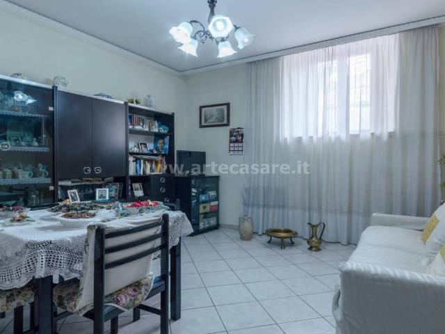 Appartamento in vendita a Busto Garolfo, Lombardia