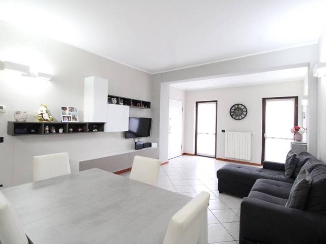 Appartamento in vendita a Busto Garolfo, Milano