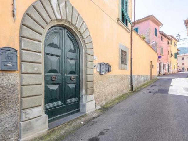 Appartamento in vendita a Buti, Toscana