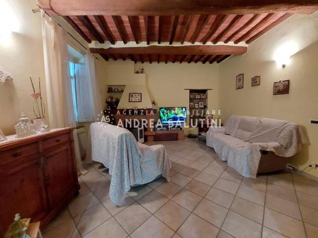 Appartamento in vendita a Buti, Toscana