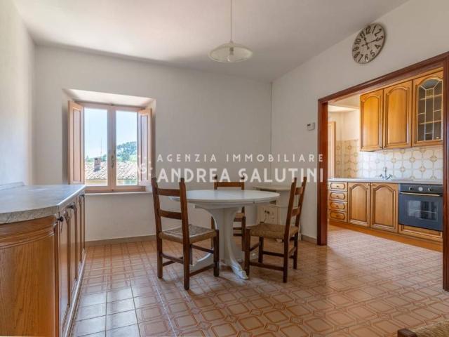 Appartamento in vendita a Buti, Toscana
