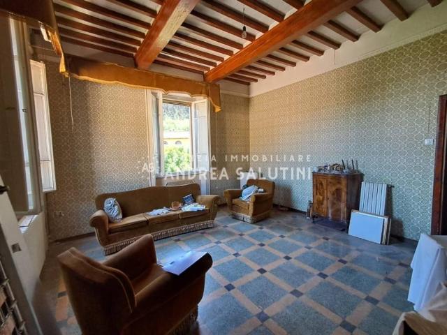 Appartamento in vendita a Buti, Toscana