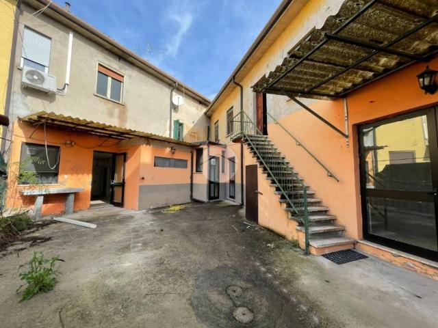 Appartamento in vendita a Buttapietra, Veneto