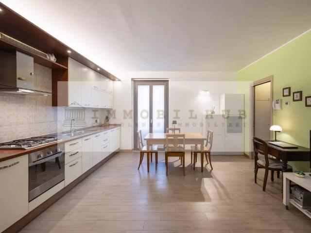 Appartamento in vendita a Cabiate, Lombardia