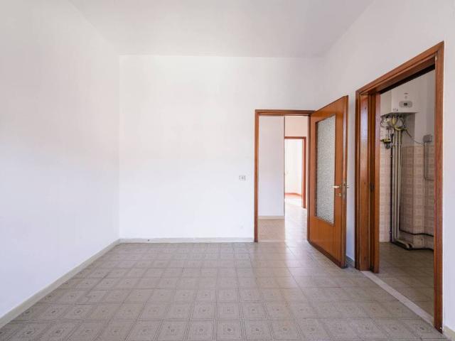 Appartamento in vendita a Terra di Mezzo, Re