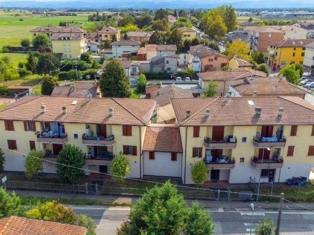 Appartamento in vendita a Terra di Mezzo, Re