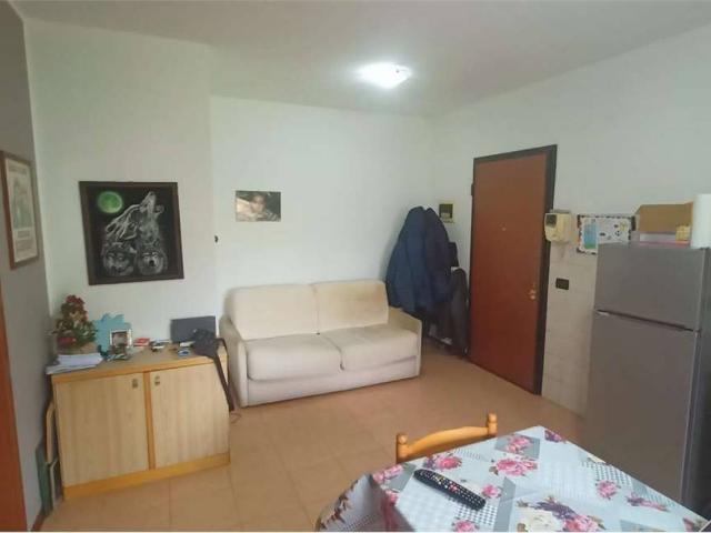Appartamento in vendita a Terra di Mezzo, Re