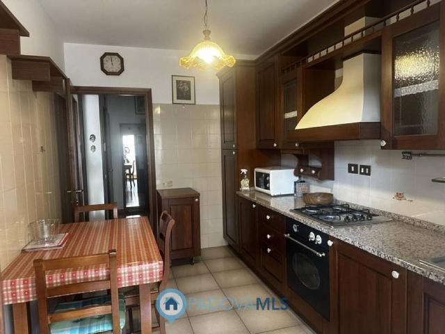 Appartamento in vendita a Cadoneghe, Veneto