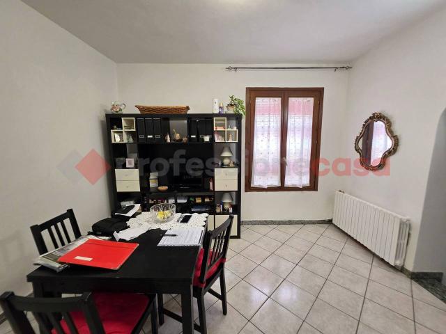 Appartamento in vendita a Bulgorello, Cadorago
