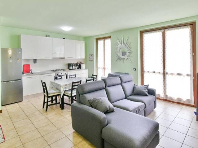 Appartamento in vendita a Bulgorello, Cadorago