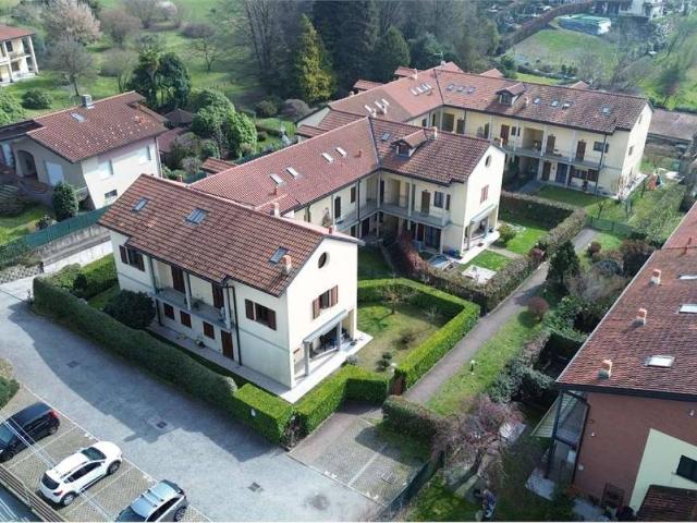 Appartamento in vendita a Montelungo, Osmate