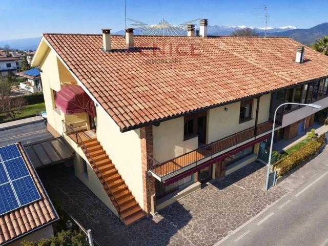 Appartamento in vendita a Fonte, Caerano San Marco