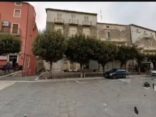 Appartamento in vendita a Caggiano, Campania