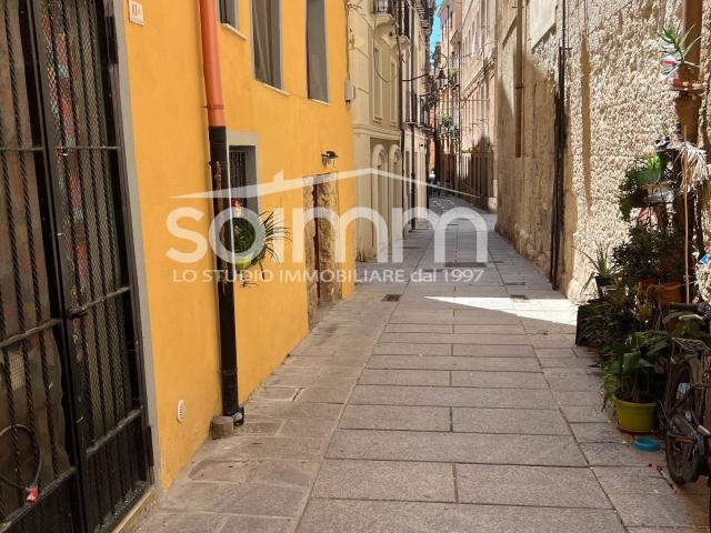 Appartamento in vendita a Castedd'e susu/Castello, Cagliari