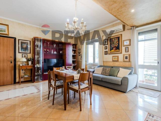 Appartamento in vendita a Genneruxi, Cagliari