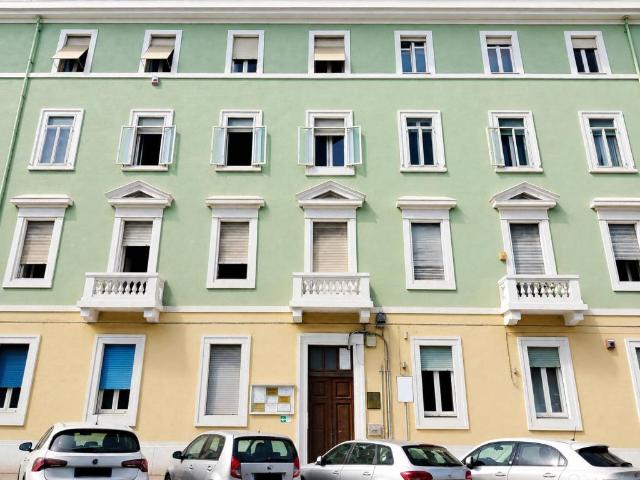 Appartamento in vendita a Bonaria, Cagliari