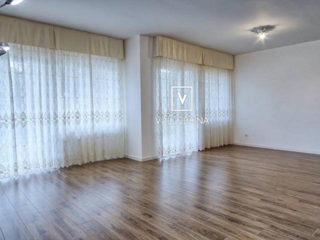 Appartamento in vendita a Bonaria, Cagliari