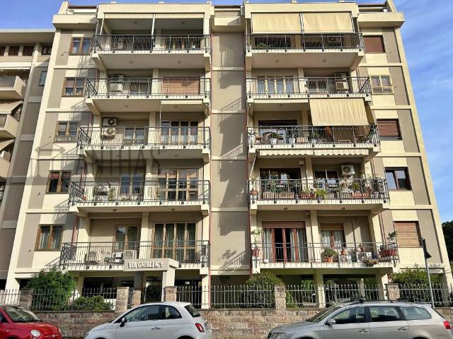 Appartamento in vendita a Quartiere del Sole, Cagliari