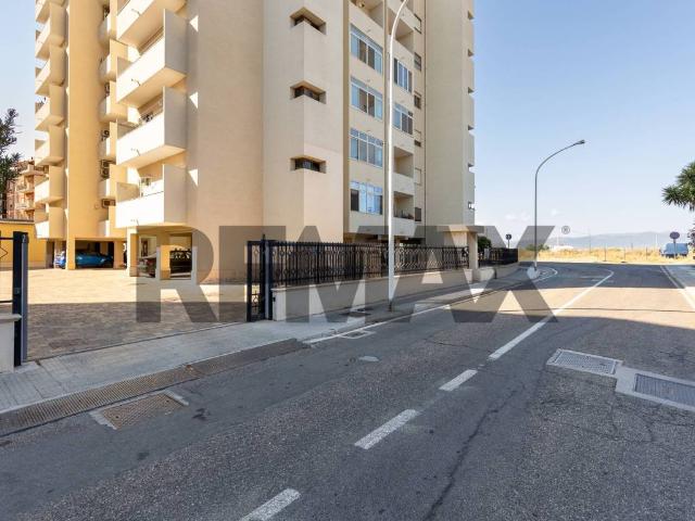 Appartamento in vendita a Quartiere del Sole, Cagliari