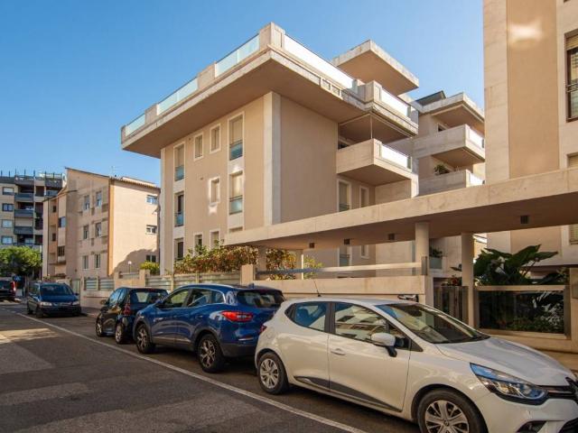 Appartamento in vendita a Bonaria, Cagliari