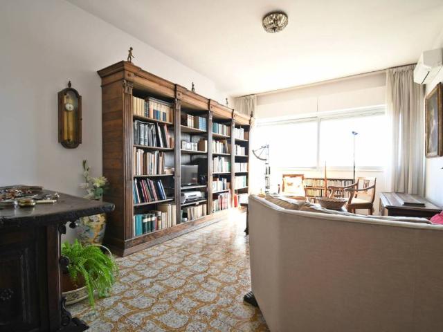 Appartamento in vendita a San Benedetto, Cagliari