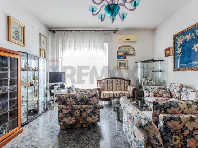 Appartamento in vendita a Is Mirrionis, Cagliari