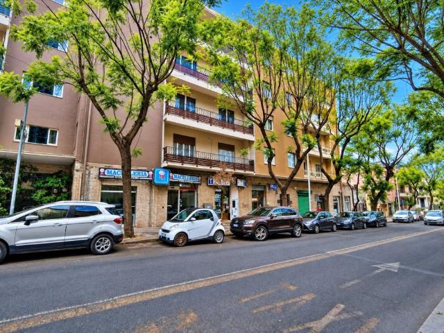 Appartamento in vendita a Bonaria, Cagliari